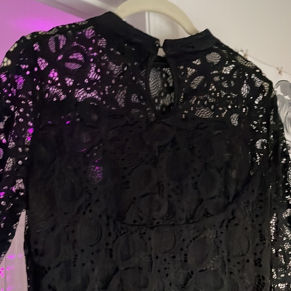 Black Long Sleeve Lace Dress - Picture 3 of 6